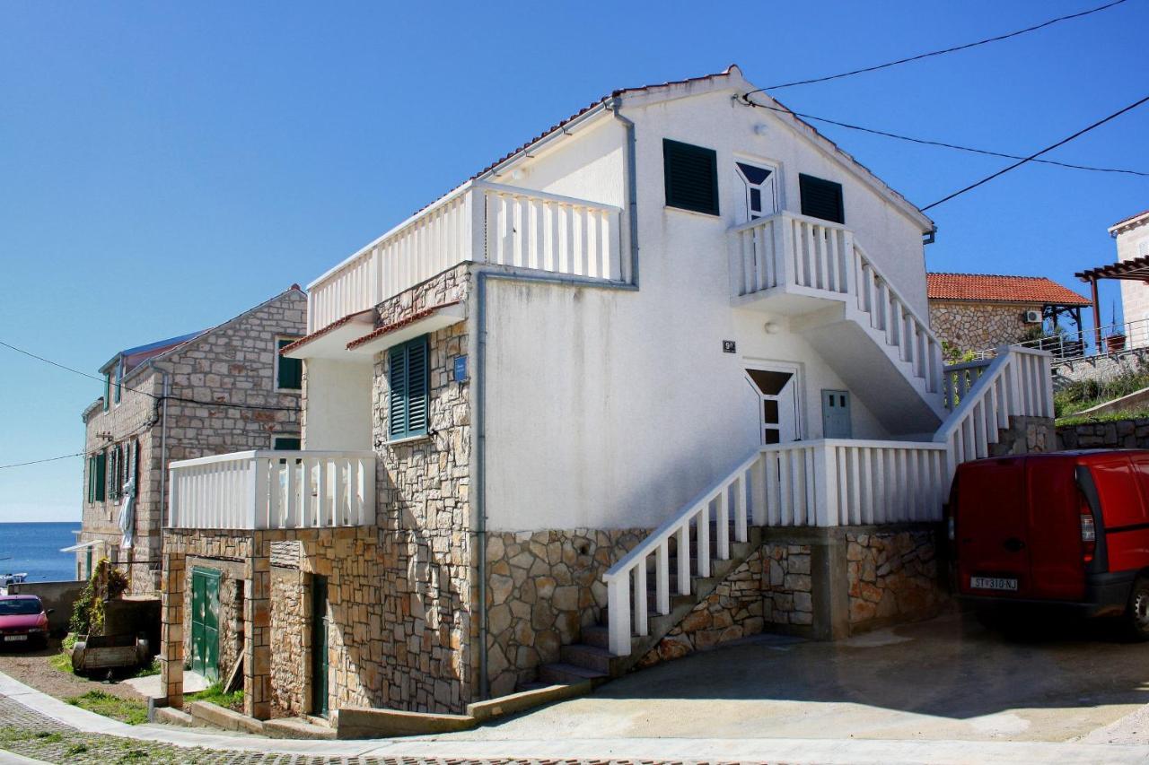 Apartments By The Sea Rukavac, Vis - 2478 روكافاك المظهر الخارجي الصورة