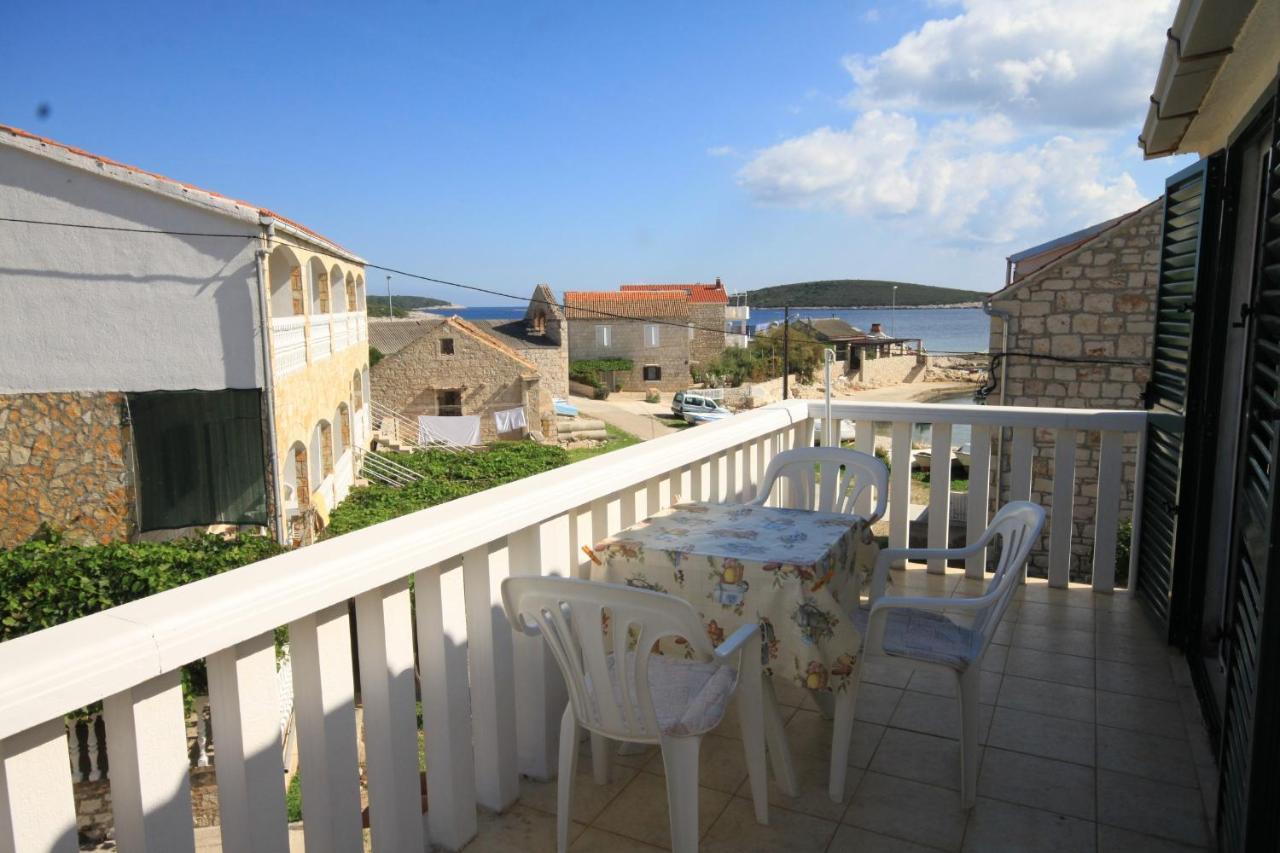 Apartments By The Sea Rukavac, Vis - 2478 روكافاك المظهر الخارجي الصورة