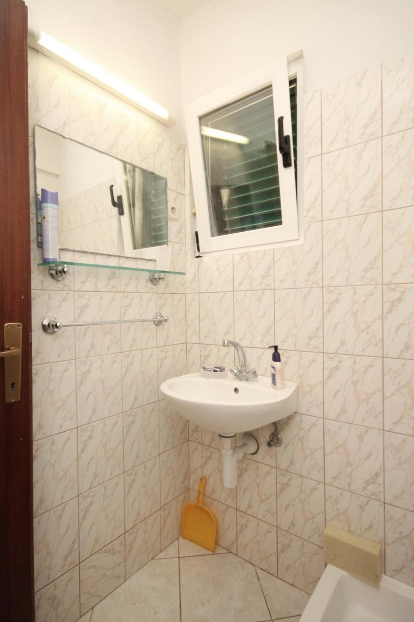 Apartments By The Sea Rukavac, Vis - 2478 روكافاك الغرفة الصورة